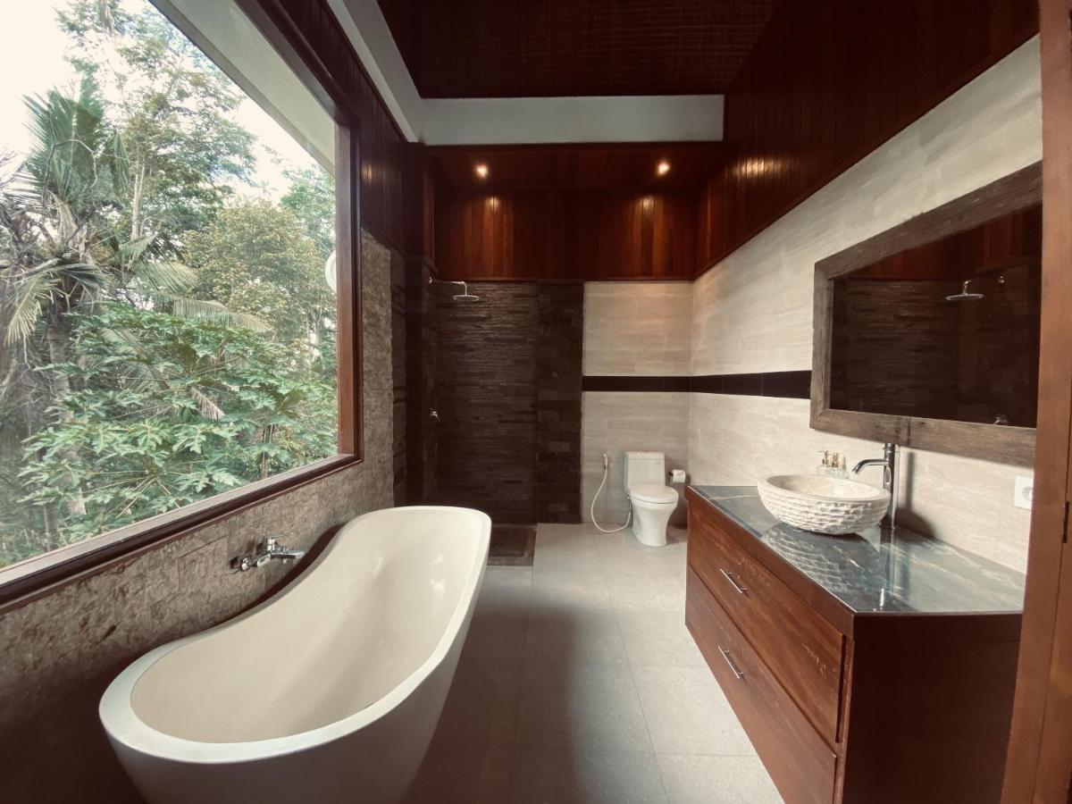 Nirankara Private Pool Villa - By Ubud Paradise Экстерьер фото